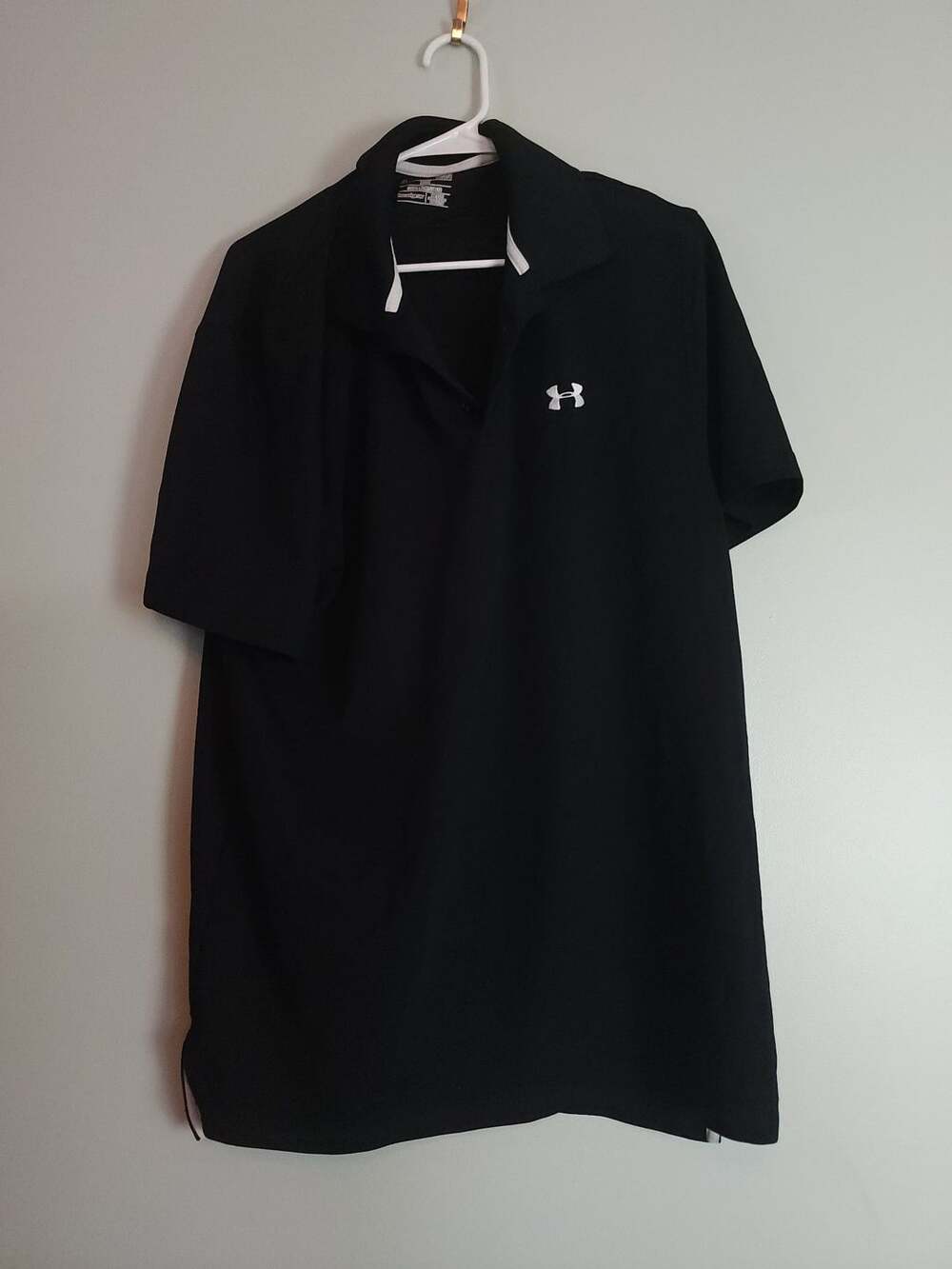 Athleisure Sportswear Under Armour HeatGear Performance Loose Fit Short Sleeve